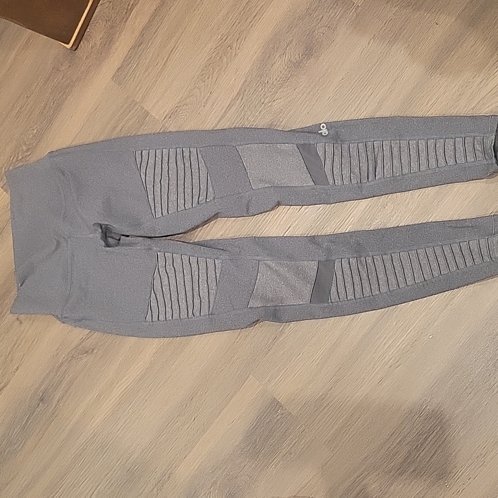 Alo Gray Moto Leggings Size Small